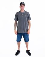 Look-Camisa-Cyclone-Polo-Tinturada-Basic-Cinza