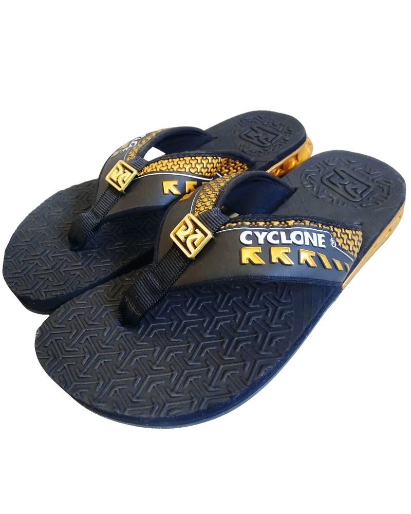 Frente-Chinelo-Cyclone-Premium-Gold-Preto-Over