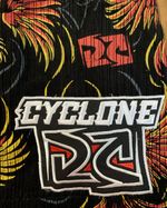 bermuda-cyclone-veludo-fenix-preto-vermelho-5.jpg
