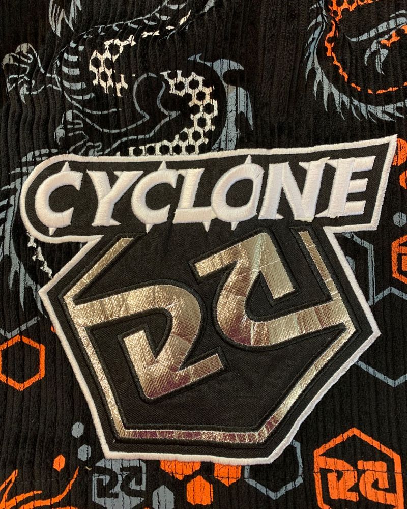 bermuda-cyclone-veludo-future-dragon-preto-laranja-5.jpg