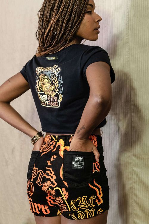 (NOVO) Baby Look Cyclone Cropped Fire Dragon Metal - PRETO